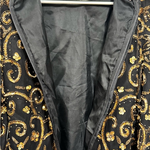 Lawrence Kazar Women’s LG Black Gold Sequins Swirls Flowers Pullover Top Blouse - Picture 6 of 11